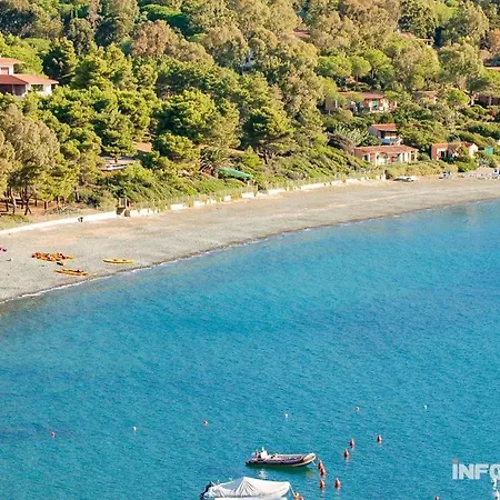 Elle Isola D'elba Lacona